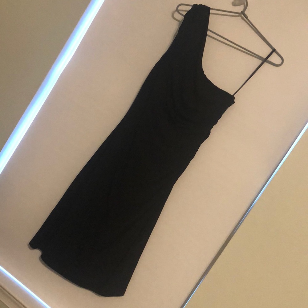 Tight Black One Shoulder Dress